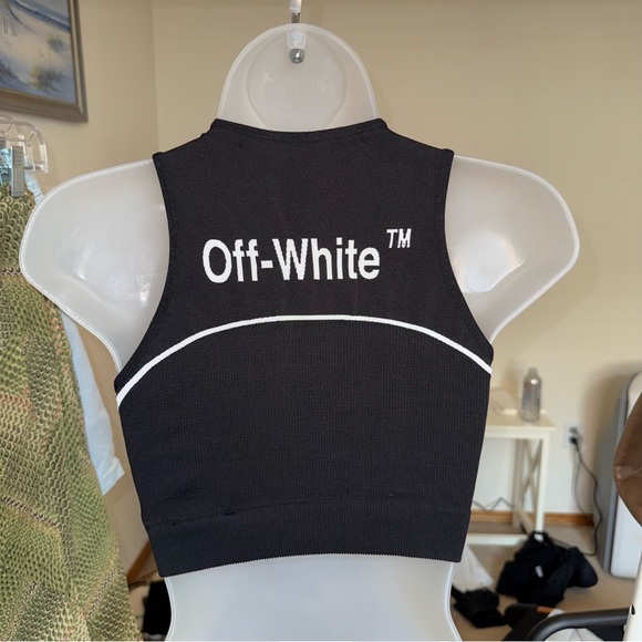 Off-White Athleasure Off-stamp Logo Seamless Crewneck Sports Bra - Picture 7 of 9